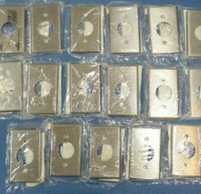 17 Piastre da Parete Presa